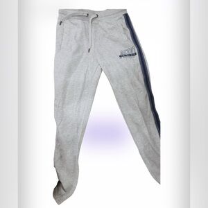 Aeropostale Gray Sweatpants size Small very soft and comfortable